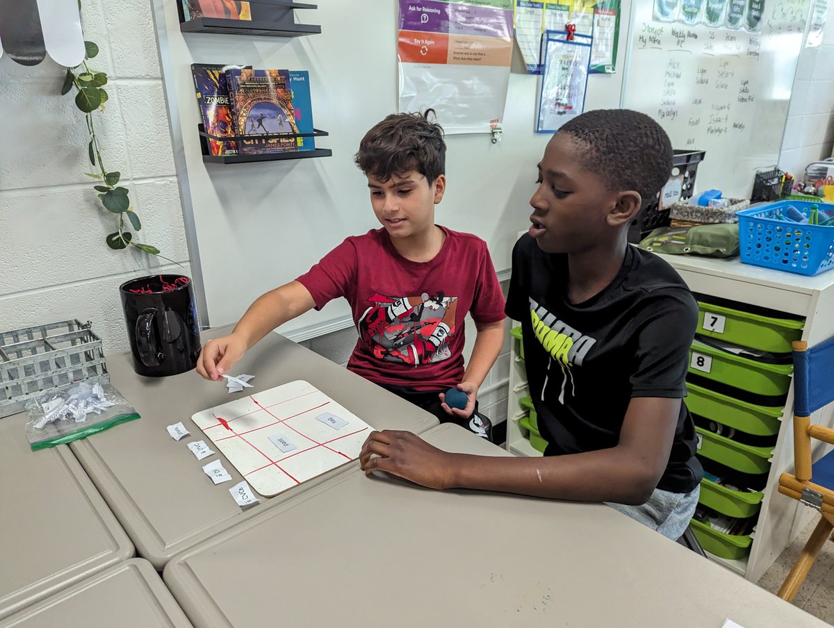 Mrs. Honsa tweet media