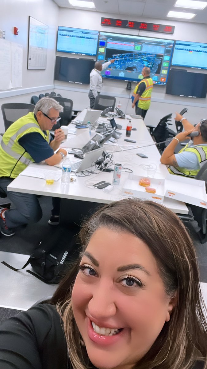 ArtemisUAL's tweet photo. BTS: a few OPS legends doing what they do at 1 AM…we work together through the complexities of irregular operations. Everyone is welcome at the table. 22 years in aviation and I am still always learning something new. Thankful to be a part of this @united #beingunited https://t.co/C5DWn2xbeK