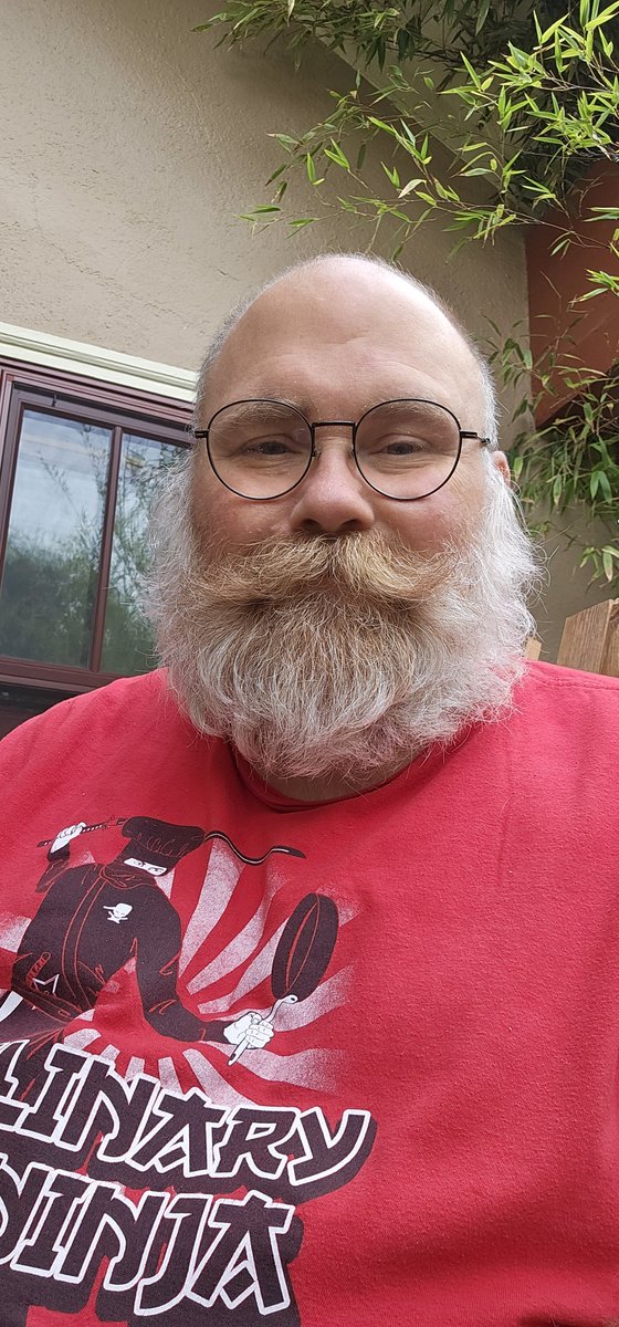 teknobearxxx's tweet photo. Happy Saturday!! Here's a #SantaBeard update for the beginning of September (today is the 9th). It's filled out a lot more, which means Sant well on his way... in a few months. More to come...
#realBeardSanta #Beards #BeardedBear #frontporch https://t.co/QPxQyN6Ydl
