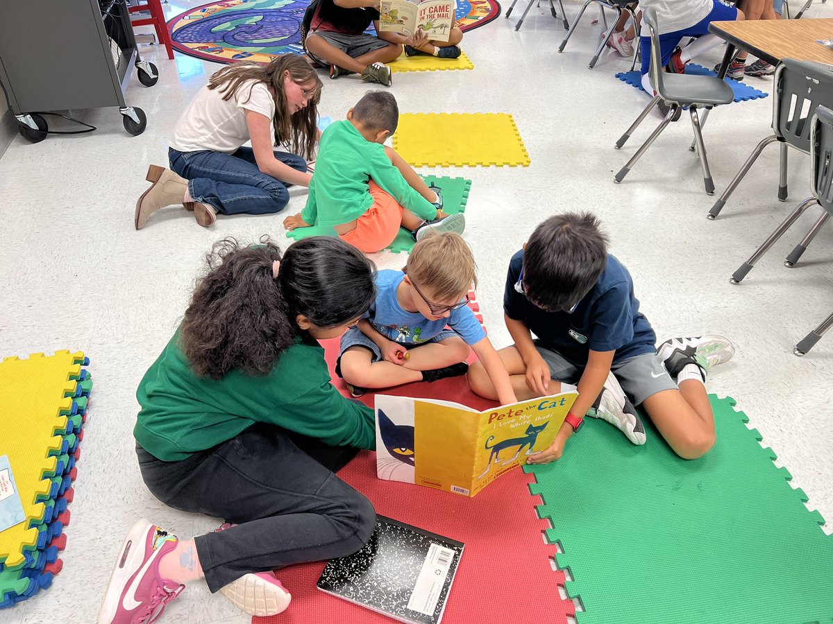 Susan Simmons (@mrssimmonslres) on Twitter photo Book buddy introductions with <a href="/jmitkows1/">jen Mitkowski</a>’s kindergarten class was a success! Our classes have been paired up since 2002! <a href="/LittleRiverLCPS/">Little River ES</a>
#4thgrade Book buddy introductions with <a href="/jmitkows1/">jen Mitkowski</a>’s kindergarten class was a success! Our classes have been paired up since 2002! <a href="/LittleRiverLCPS/">Little River ES</a>
#4thgrade