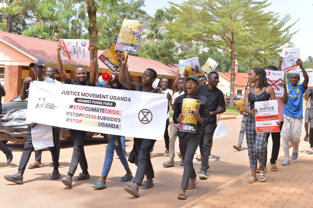 AziizBweete's tweet image. #STOPDOSSILFUELS #STOPFOSSILSUBSIDIES #STOPEACOP @LWinnips @buzzbuzzbuzz14 @stopEACOP @ExtinctionR @JusticeUg256 @JustStop_Oil @XR_Amsterdam @GreenpeaceUK @FridayForFuture @Riseupmovt @sunrisemvmt @CariceVanHoutcn @Shell @TotalEnergies @Studenteacop @GretaThunberg @InezaUmuhoza