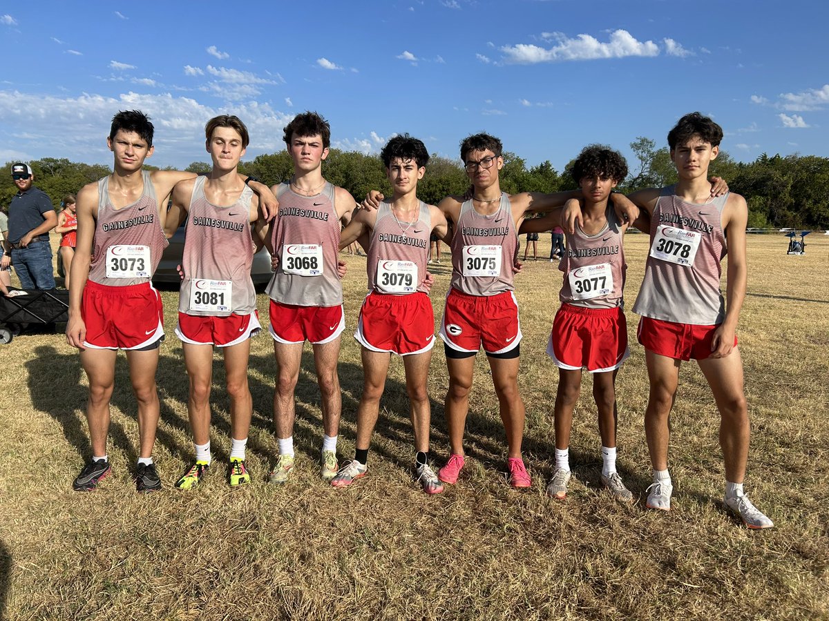 LeopardTrackXC's tweet photo. Varsity Boys take home a 1st place team finish at UT-Arlington! https://t.co/MyqwieCKX1