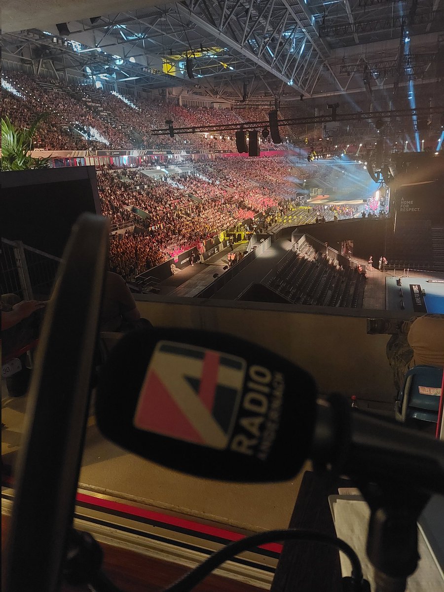 RadioAndernach's tweet photo. Eröffnungsfeier #InvictusGames2023 
#RadioAndernach berichtet täglich live vor Ort bei den #InvictusGamesDuesseldorf 
Immer 9-18 Uhr https://t.co/tlDpJZDmAm