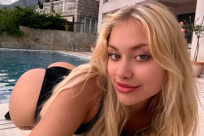 Зайдите плиз подпишитесь на онлик туалетной шишки.   I recommend you, join my friend Mari!  She is absolutely