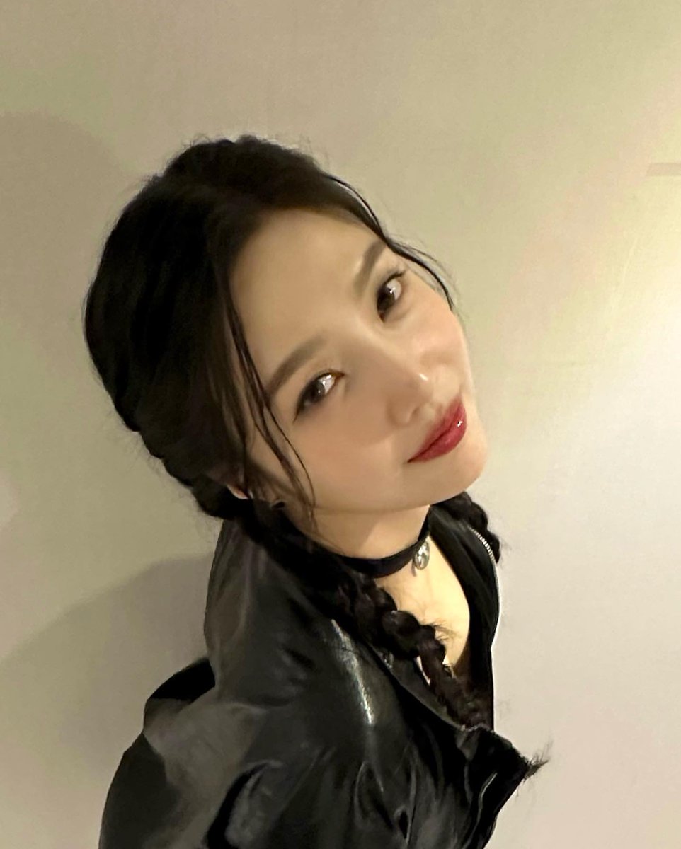 parkjoybrasil's tweet photo. [#IG] 09.09.23 - Atualização de Joy (_imyour_joy).  (1/2)

"Aí está de novo... 😅🖤"

#JOY #조이 #RedVelvet #박수영
@RVsmtown https://t.co/cJo9ISCxQg