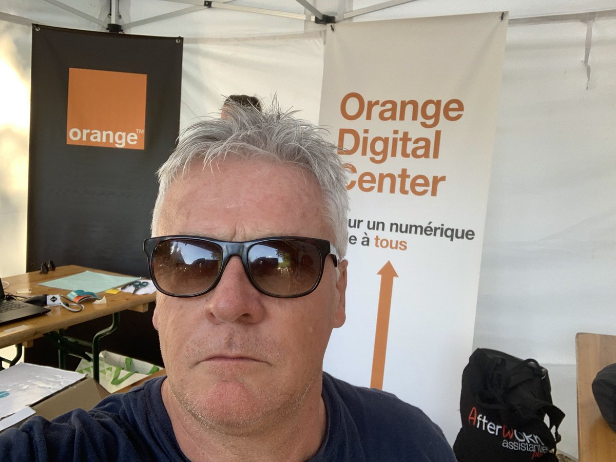 PhilippeWolak's tweet image. Merci à la team @AmbOrange @OrangeIDF présente ce jour sur le festival #ParisParadis @le_Parisien. Des enfants qui se sont pris au jeu d’énigme « les Magiciens du Numérique » #Cyberharcelement @eenfance cc @SeveGuillemet @DNICOUE @EdwigeTouzey @Aurelie_Hurtado @Orange_France