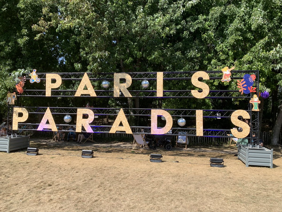 PhilippeWolak's tweet image. Merci à la team @AmbOrange @OrangeIDF présente ce jour sur le festival #ParisParadis @le_Parisien. Des enfants qui se sont pris au jeu d’énigme « les Magiciens du Numérique » #Cyberharcelement @eenfance cc @SeveGuillemet @DNICOUE @EdwigeTouzey @Aurelie_Hurtado @Orange_France