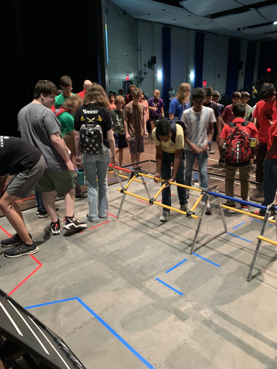 RoboticsDreher's tweet photo. FTC robotics teams getting their first look the 2023-24 field at our @SCRobotics kickoff at @DreherHigh!
#FTC #omgrobots https://t.co/TFvkAoycw5