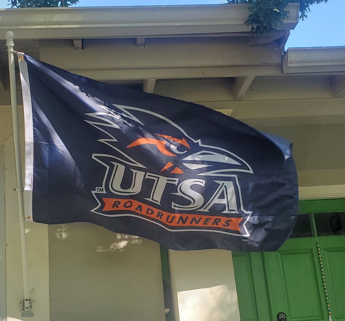 JohnMaverickTX's tweet image. I went to a D3 college and, while I&apos;ve  always enjoyed college football, I&apos;ve never had much allegiance to any particular team. With my son now at an FBS school, I finally have a strong rooting interest and am going to my first college football game in years. #GoRoadrunners!