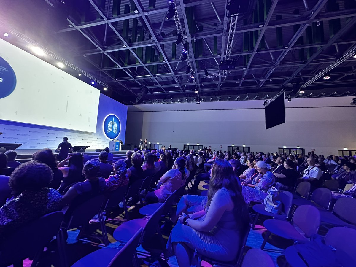 cattoii's tweet photo. Full house for the opening session!
Congratulations to all awardees! 
@APSRapsr #APSR #APSRapsr #ERS2023 #ERSCongress https://t.co/yBM8ajOq6j