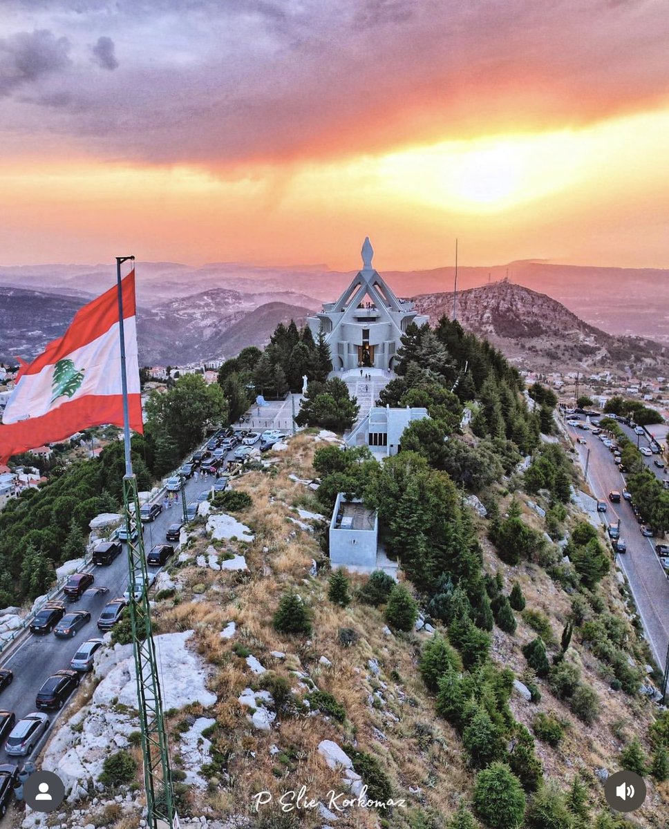 مغيب سيدة #الحصن_إهدن لبنان 🇱🇧 لقطة مميزة بعدسة الصديق الأب ايلي قرقماز 📸 @flyoverlebanon 𝗪𝗲𝗮𝘁𝗵𝗲𝗿 𝗢𝗳 𝗟𝗲𝗯𝗮𝗻𝗼𝗻 - 𝗧𝗵𝗲 𝗪𝗲𝗮𝘁𝗵𝗲𝗿 𝗣𝗲𝗼𝗽𝗹𝗲 #ehden #sunsetlovers #sunset #sunsetphotography