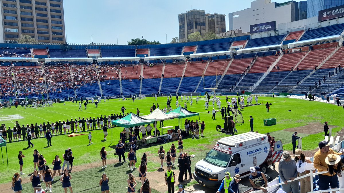 Yarda50_CU's tweet photo. @PumasCU_fba @UNAM_MX #VamosPumas #DuroVsLosAllBlack jeje.
#BeatIPN
#ClasicoNacional
#UNAMPoli
#GoyaUniversidad https://t.co/q7nY9oucWf