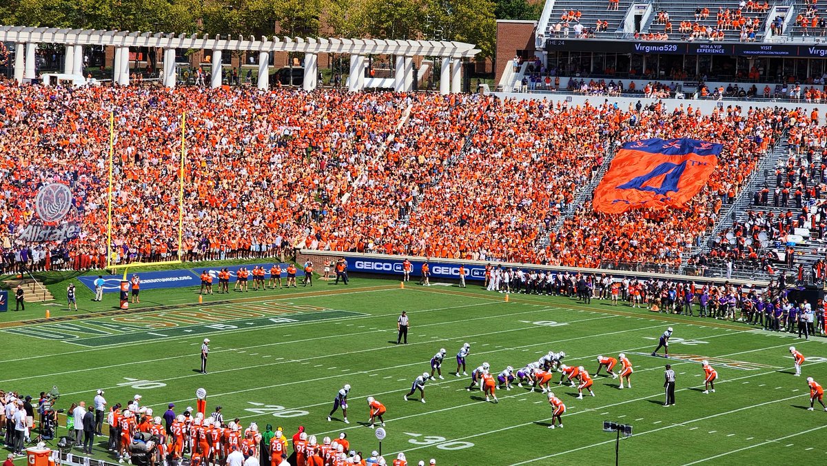 AlyssaLove72's tweet photo. Proud of #UVA student section for showing up to an early kickoff to honor 1.15.41 and cheer for this team. Stay put. We have a lot of game to play and need those voices! #UVAStrong #4thSide https://t.co/vjHrOj0QxJ