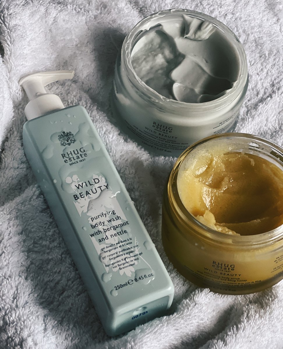 The Body Set: the ultimate full body treatment to to wash, exfoliate and moisturise for silky smooth and nourished skin.⁠
⁠
📸 @rutlandgirlfashionstyle⁠
⁠
#WildBeauty #RhugWildBeauty #RhugEstate