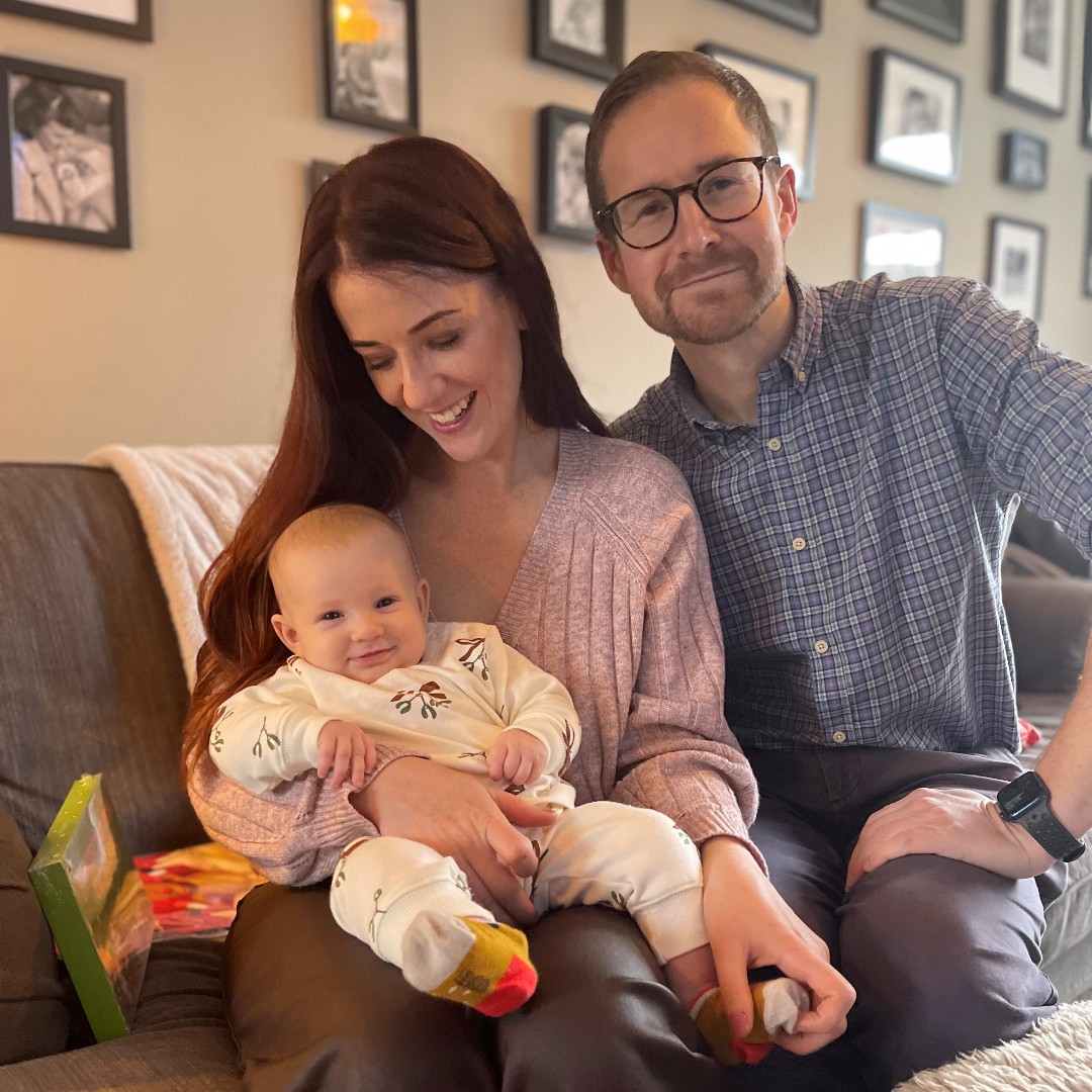 SheffChildrens's tweet photo. Forever grateful to the team at Sheffield Children’s for saving their daughter's life, Rogue O’Reilly’s mum and dad, Ruby and Niall, are taking on the Great North Run tomorrow for Sheffield Children's!

THANK YOU and GOOD LUCK💙💛

Visit https://t.co/XhBOaDVO0i to donate! https://t.co/bO0AoZJmZ0