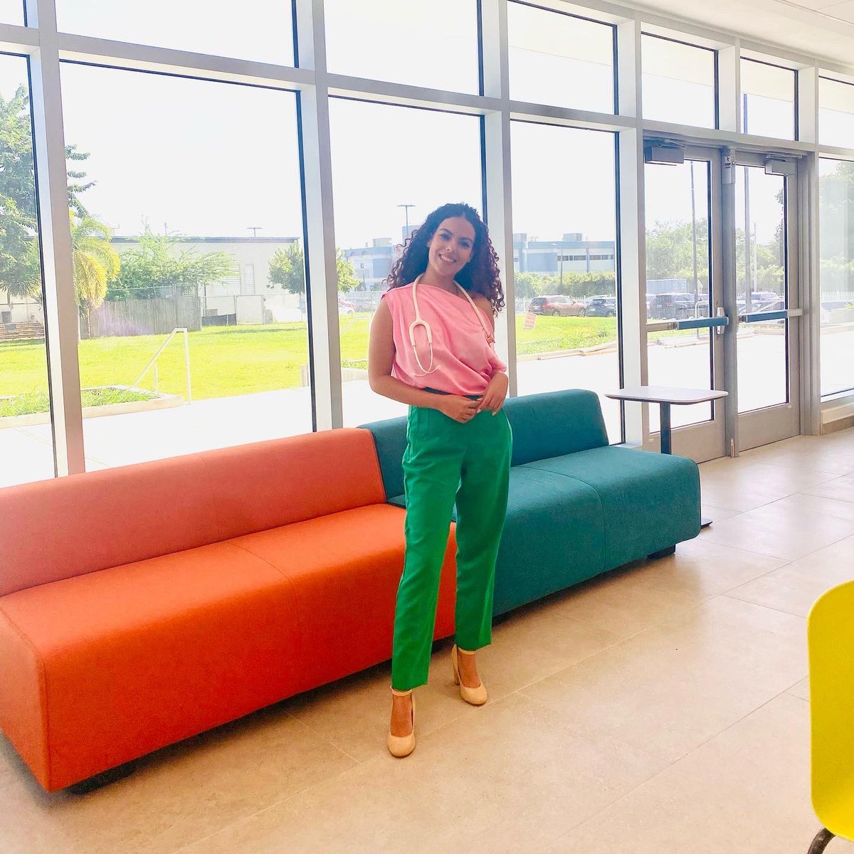 De blanco y negro ni siendo doctora 🥼🩺💖