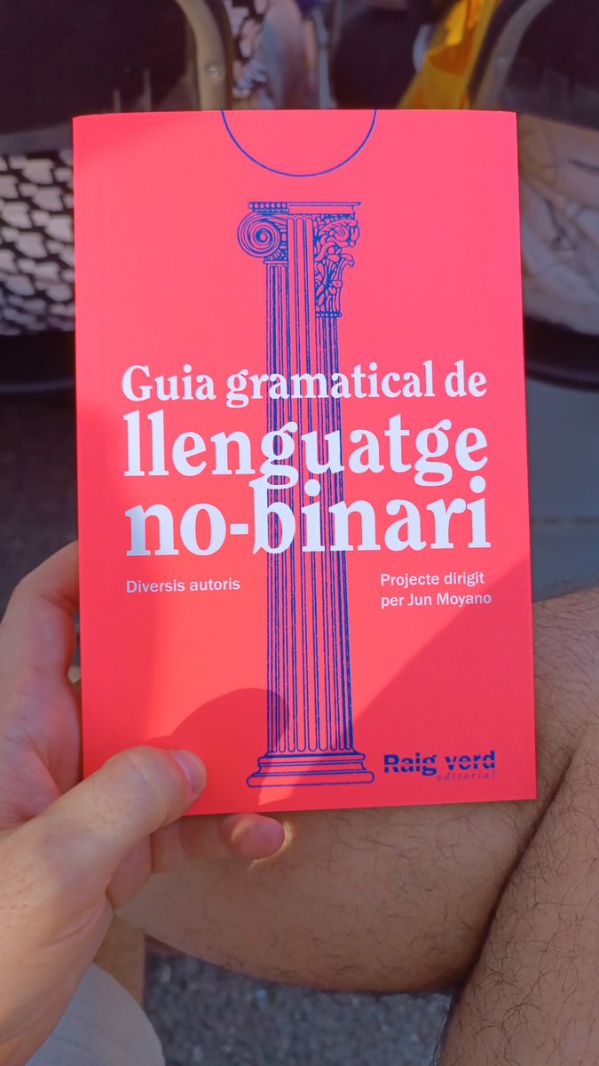 Som moltis, som diversis i, si plou, diem que plou (no mirem cap a una altra banda). <a href="/Raig_Verd/">Raig Verd Editorial</a>  <a href="/LaSetmana/">La Setmana</a>