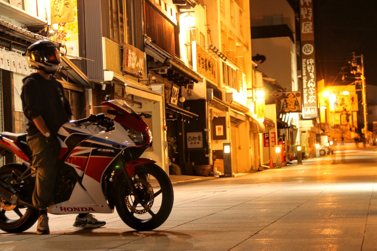 sunya_camera_'s tweet photo. HONDA CBR250R

#HONDA
#CBR250R https://t.co/AqkcSAiaBL