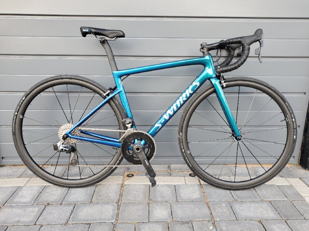 STOLEN in central Gloucester today (my beloved Specialised SWorks Tarmac SL6 with Zed wheels) along with  Team Sky Pinarello F10 X-Light (Black, blue &amp; white) with Zed wheels &amp; a black Giant Defy Pro Zero with Roval wheels. PLEASE SHARE #cyclingtwitter #TourOfBritain #gloucester