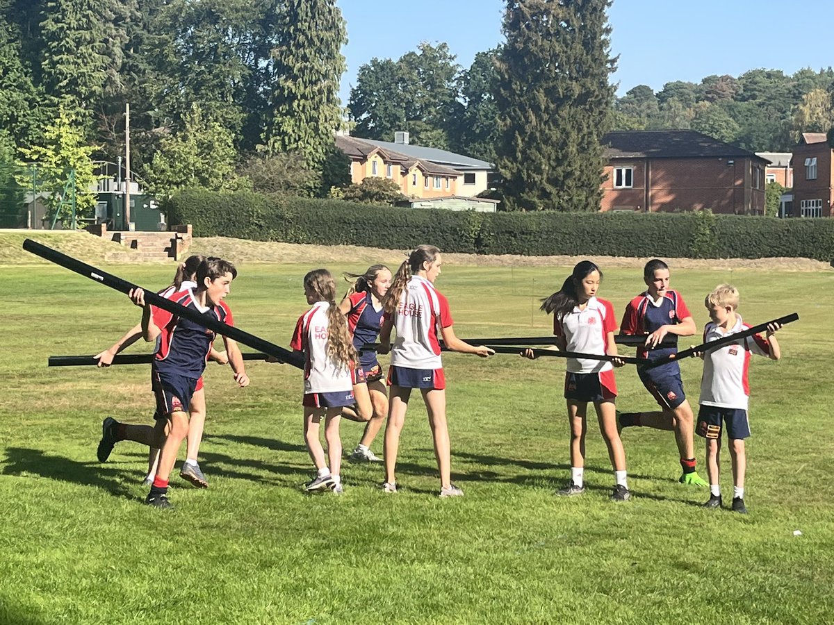 EHGoldenEagle's tweet photo. Lots of great activities this morning for Golden Eagle. Year 8s training in the Ozone, year 7s exploring the heath, year 6s life saving in the pool and year 5 at Horseshoe Lake. #outdoorlearning #communication #GoldenEagle https://t.co/nXlIAnobVH
