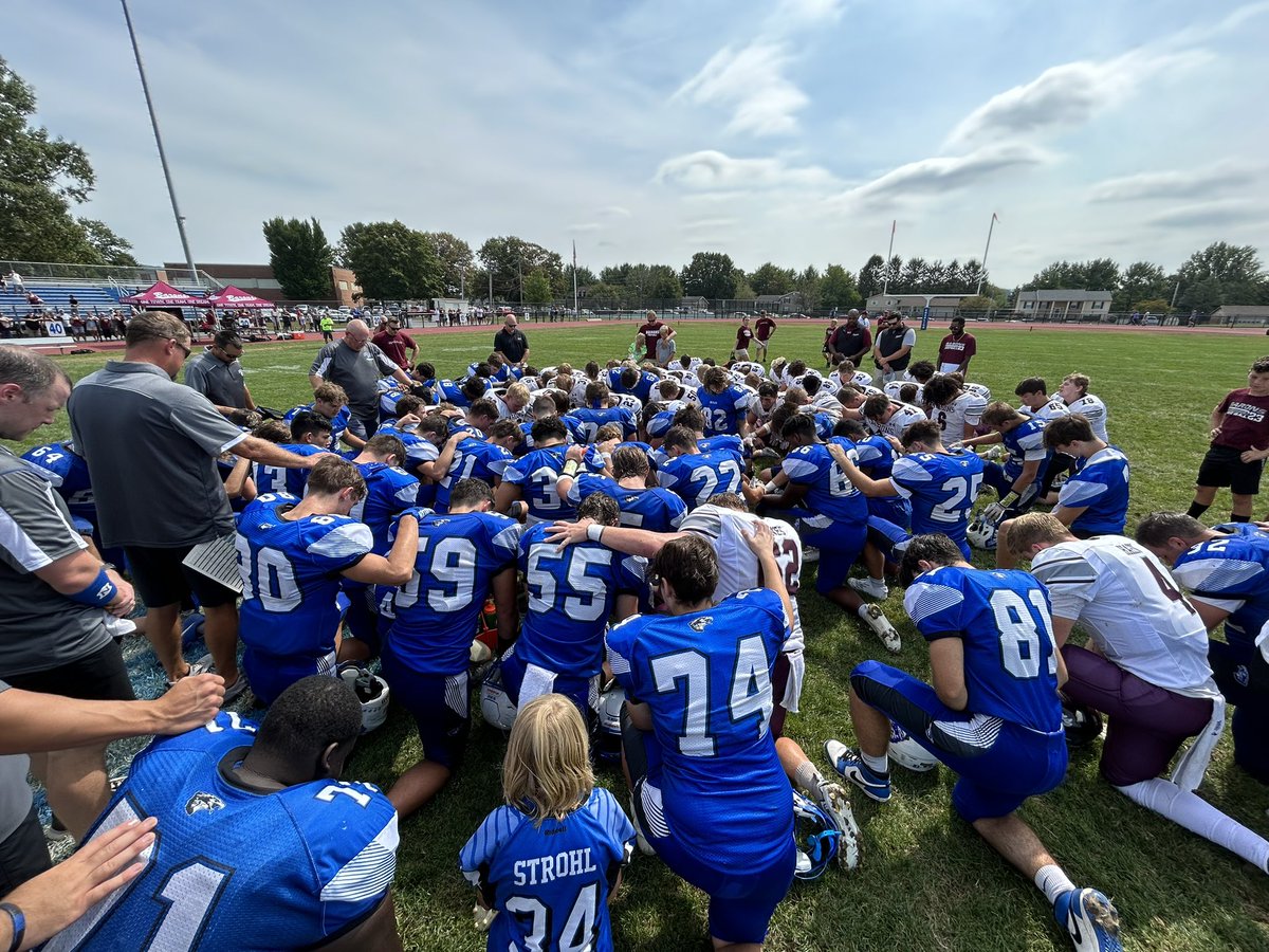 ChadLSportsGuy's tweet photo. Snapped this pic AFTER the Manheim Central VS Cocalico 🏈 game! No matter how heated the rivalry, how hard they battle… U gotta love the respect enough to take a knee &amp; say a prayer with one another!! 🥰🙏🏻 Good Luck to both teams the rest of the way! 🤩👍 https://t.co/vYeVvCScCe
