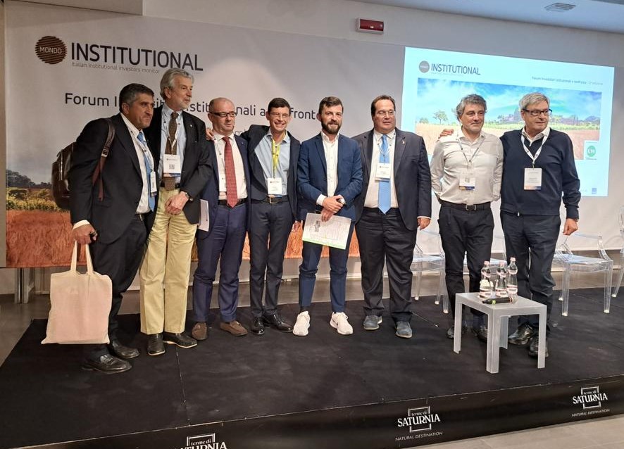 Bellissimo evento quello organizzato
Da @StefanoGaspari a Saturnia.
Molto alto il livello degli interventi dei vari relatori; aumentano le complessità della previdenza di primo e secondo pilastro ma crescono di molto le professionalità e le competenze. <a href="/MInstitutional/">MondoInstitutional</a>