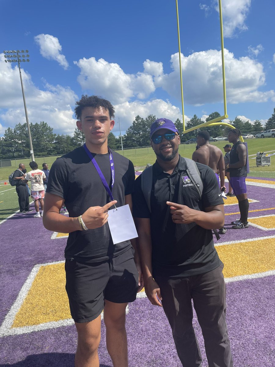 WillM_33's tweet photo. Had an amazing time @BU_FootballTN!! Thanks to @CoachKLBs @BIGshadowMIKE @Coach_Warren_BU.. Had a great atmosphere, Most definitely will be coming back!! @Coach_Corder @CoachEllis38 https://t.co/egKLXMIcxm