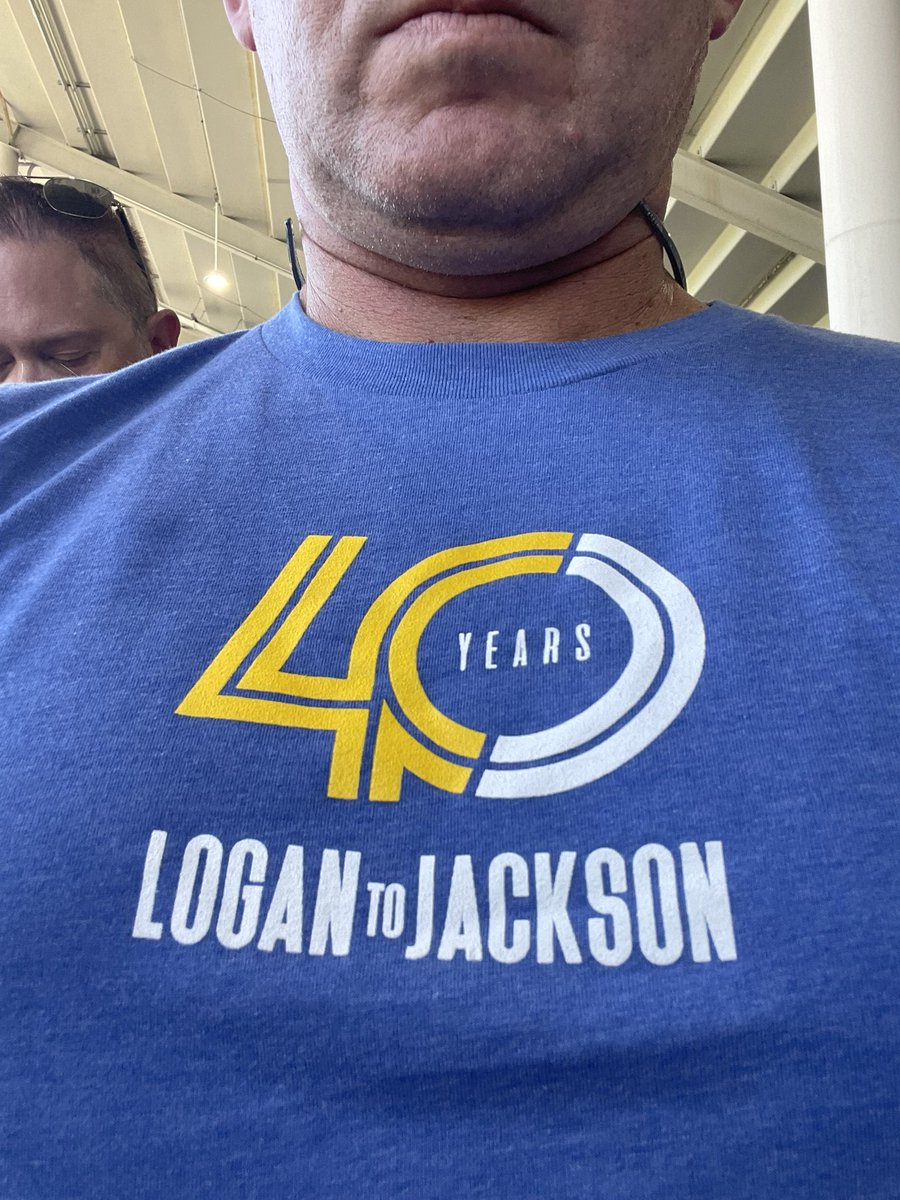 GeoQCannon's tweet photo. Appropriate Royal game day fit for today. Friends out suffering today #LoToJa https://t.co/0lDn4Q0OBK