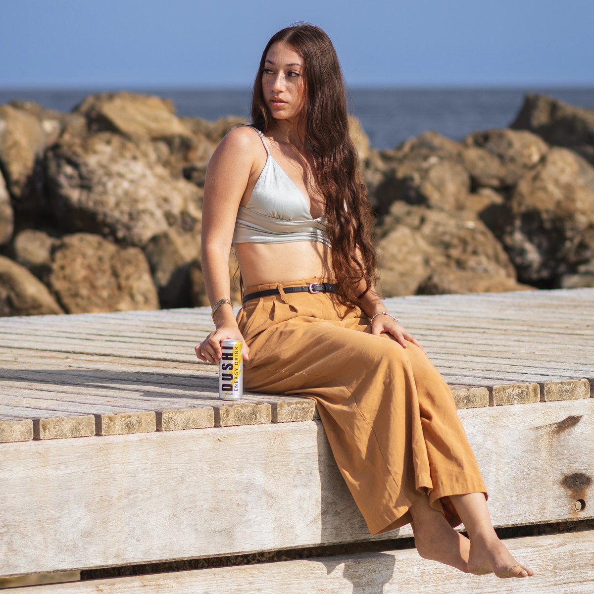 A day at the beach with your Dushi Energy Drink…Just perfect.
Grab your Dushi Energy Drink today at your favorite Beach Bar, Restaurant, Bar or Supermarket / Minimarket.
#dushienergydrink #dinoseta #fun #dushimoment #curacao #dia #bondia #dushi #dushikorsou  #curacao #bonaire