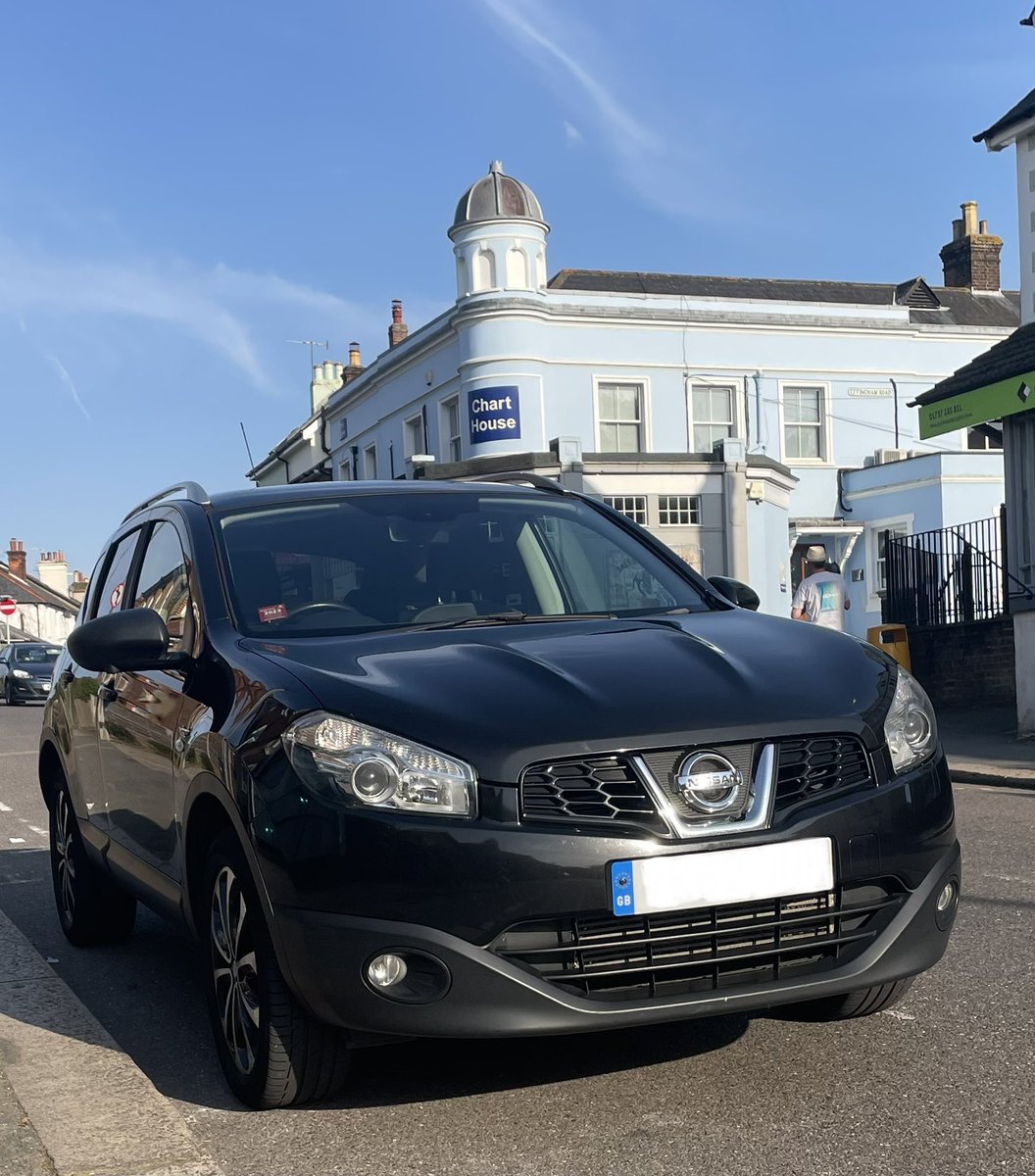 cnewell71's tweet photo. This legend of a car clocked up 200,000 miles today.

@NissanUKPR @NissanUK What an awesome and reliable family car this has been for the last 10 years. Shame I had to pay the ULEZ charge on this journey though. Maybe I need a nice deal to upgrade to a new Qashqai 😀 🚘 https://t.co/cebNGstI3L