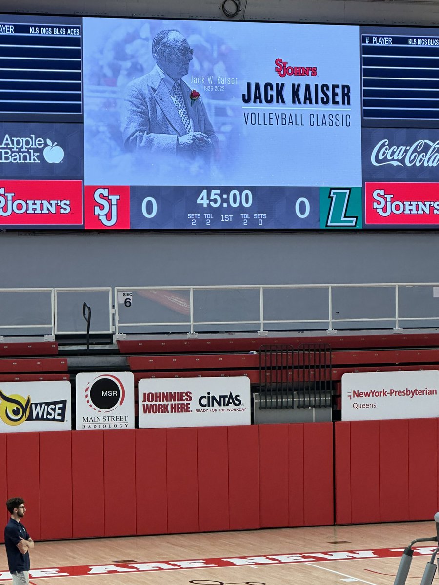 NotoriousNJV's tweet photo. At Carnesecca Arena for the #JackKaiserVolleyballClassic. Let’s Go @StJohnsVB! #expecttowin #joinredwhite https://t.co/ccyX8utDKO