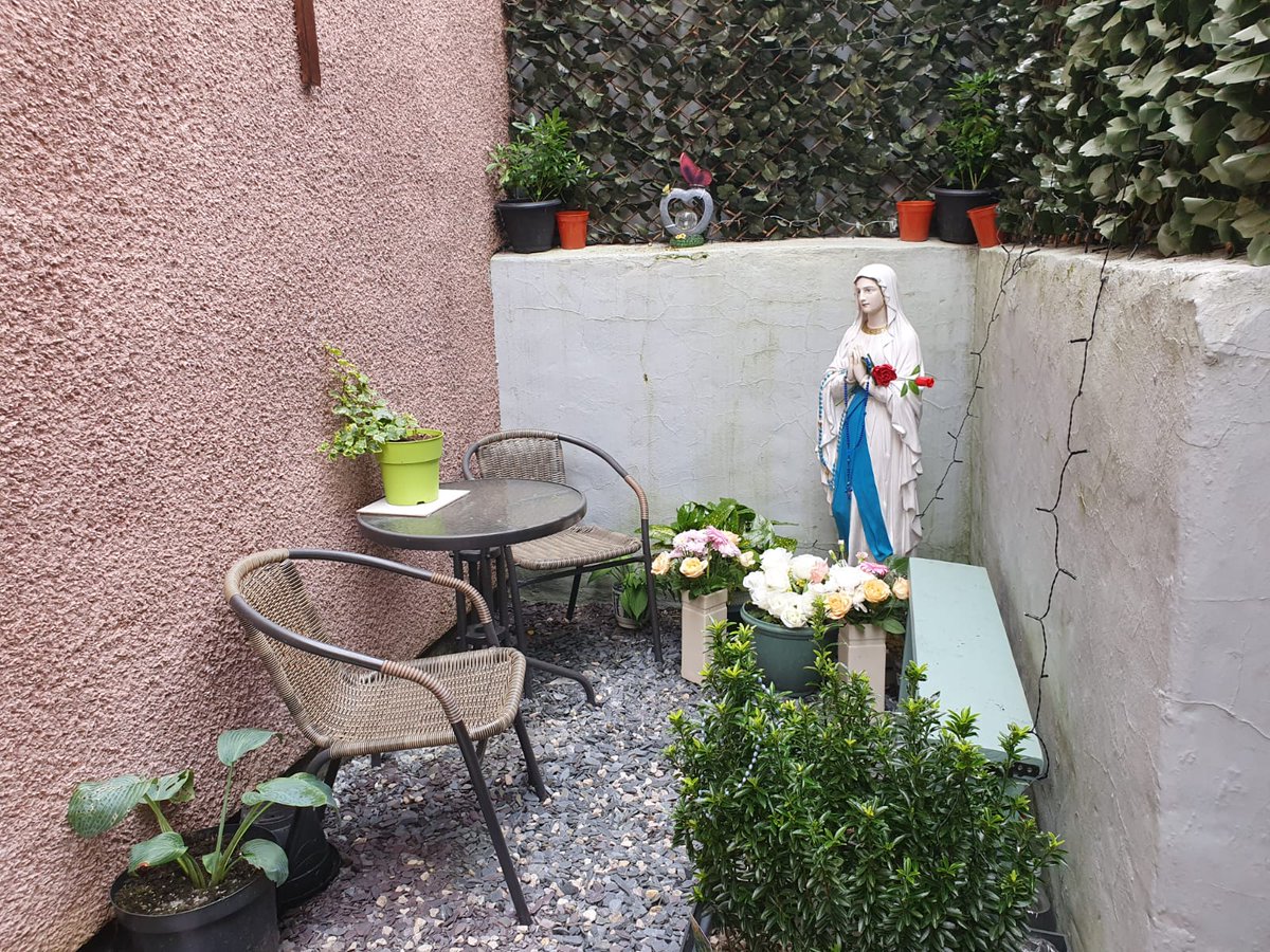 Our Lady & St Helen's RC Church tweet media