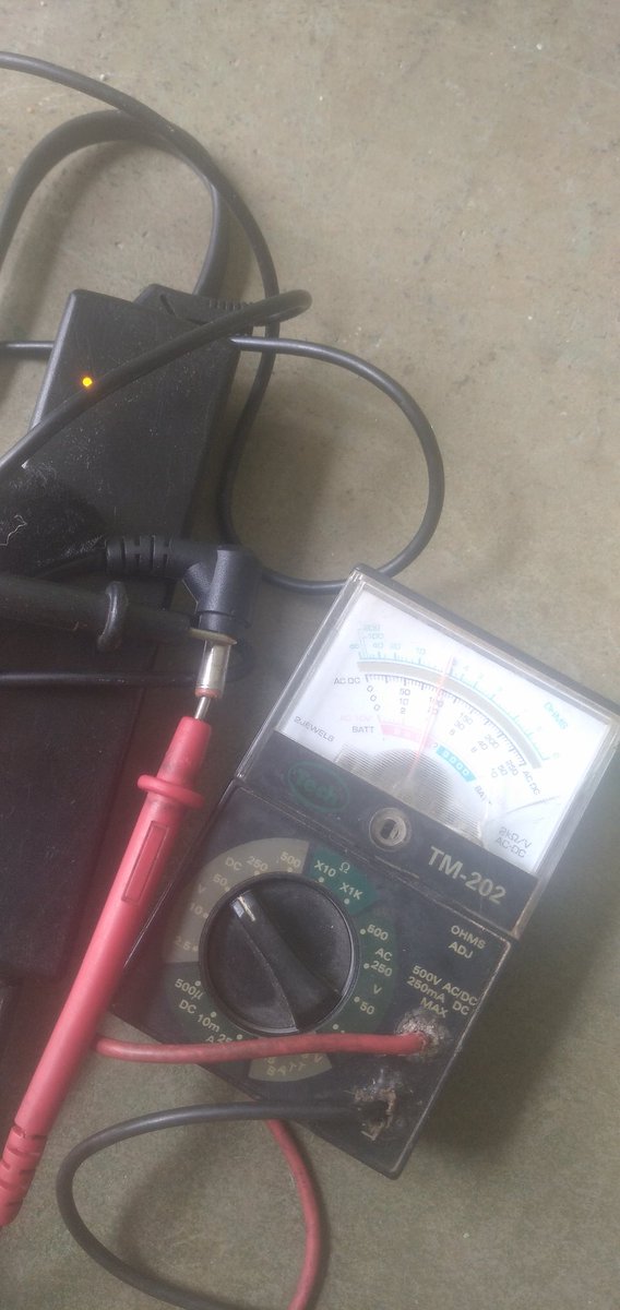 DEVENTAS76's tweet image. Vendo Cargador de Laptop Marca Lenovo, usado pero en Excelente Estado Operativo, ideal para laptops y/o PC knaima. Las fotos publicadas son reales.
Lo Mejor.. entregas personales a clientes cercanos a la comunidad (cero 🚫 Estafa 😎 somos es Serios 💯 ) 
Aprovecha y Compralo