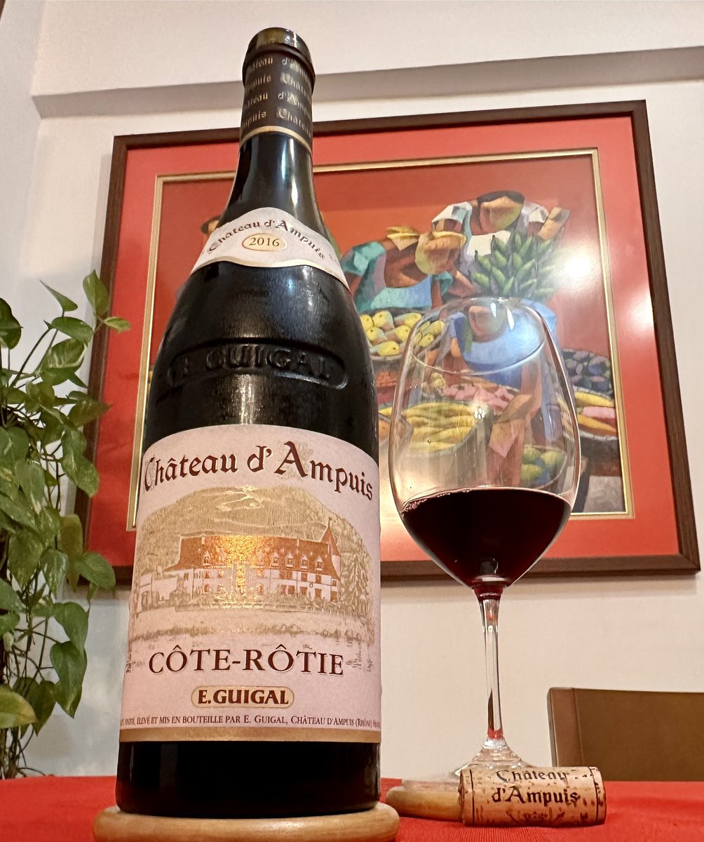 Opened my last bottle of the 2016 E. Guigal Château d’Ampuis Côte-Rôtie. 
This delish blend of 93% Syrah + 7% Viognier grapes has aromas of exotic spice, vanilla and raspberry. 
It offers polished tannins, fruitcake and cherry flavours, and a savoury finish. 
Cheers! 🍷🍷🍷🍷🍷