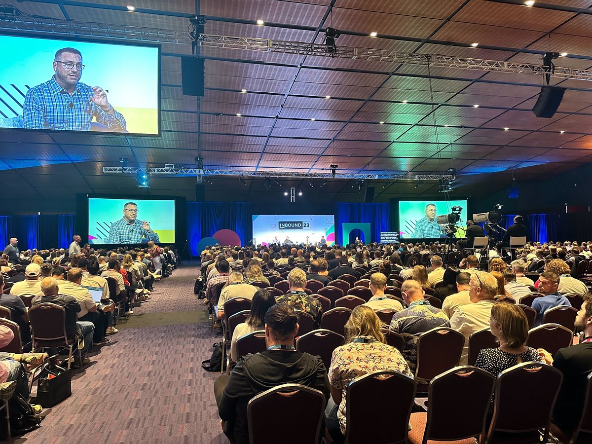 michaelstocker's tweet image. Presenting at HubSpot Partner Day this past Tuesday! What a great event! 1500 people - sharing how HubSpot solutions partners and app partners can work better together