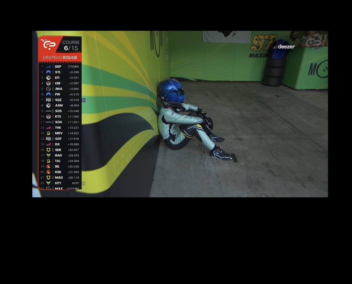 DJAlamos tweet media