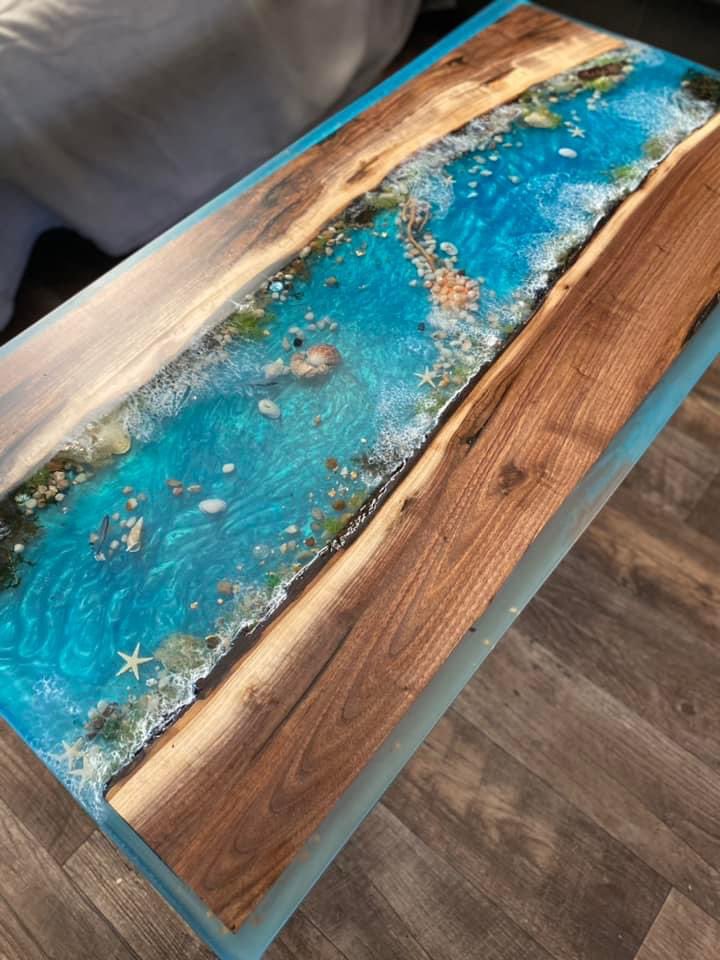 jacinta777's tweet photo. I made this river coffee table out of walnut and epoxy ! Whatcha think ? Follow me on Facebook JT craft Shack and More as I will be posting some of these for sale in the future as well as some other projects that I have up my sleeve ❤️ https://t.co/YQZC2goVMG