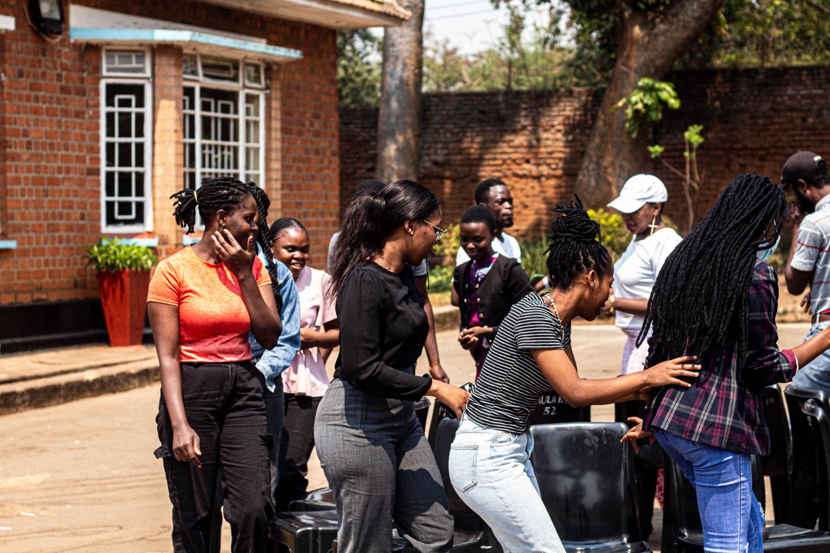 GP_Malawi's tweet photo. 2/3 days with young people in Lilongwe district where we are facilitating the capacity strengthening for youth participation in Governance structures. Today we focussed on approaches to advocacy as we continue with training on Governance @actionaid_mw @yofonatmw @HeRLibertyOrg https://t.co/6wJcosYzqo