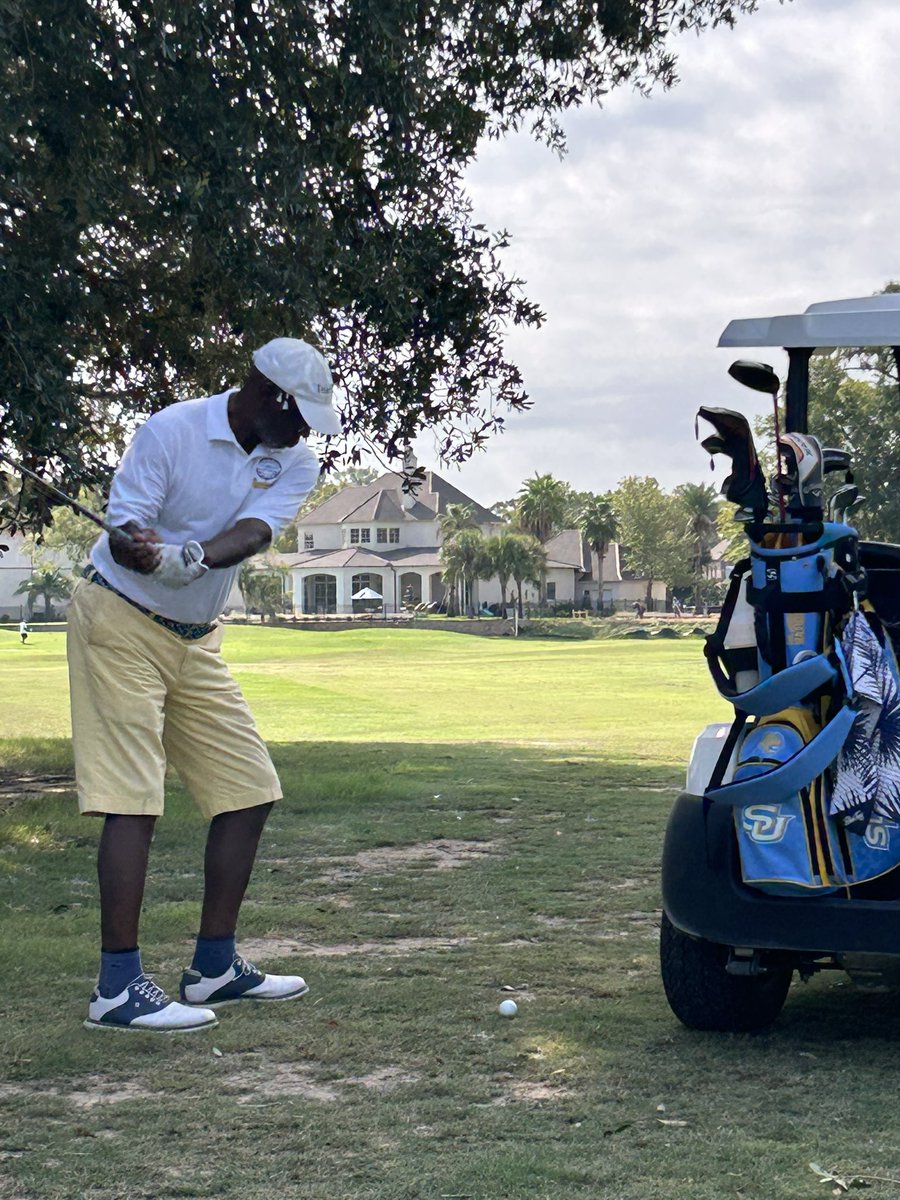 SouthernU_Golf's tweet photo. Great time at the @SUTrueBlue Legends Golf Outing supporting @SouthernUsports Golf teams at @BRECParks Santa Maria Golf Course. Thank you to our alumni, corporate sponsors and other partners. #trapgolf #GoJags#WeAreSouthern #southernisthestandard @TaylorMadeGolf #renegadegolf https://t.co/coriPuRSUP