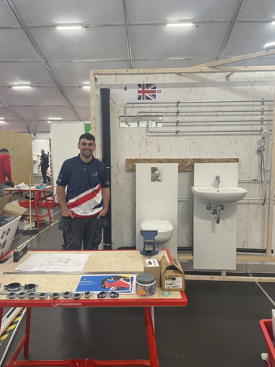 ISEinWales's tweet photo. WOW WOW WOW 🤩 

🥉 Bronze medal for Ruben Duggan in Plumbing and Heating @ESGdansk2023.

🥉 Efydd i Ruben Duggan o @ColegyCymoedd i #TeamDU 

#TeamUK #euroskills2023

@worldskillsuk @WorldSkillsUKW https://t.co/5KiV71EyiH