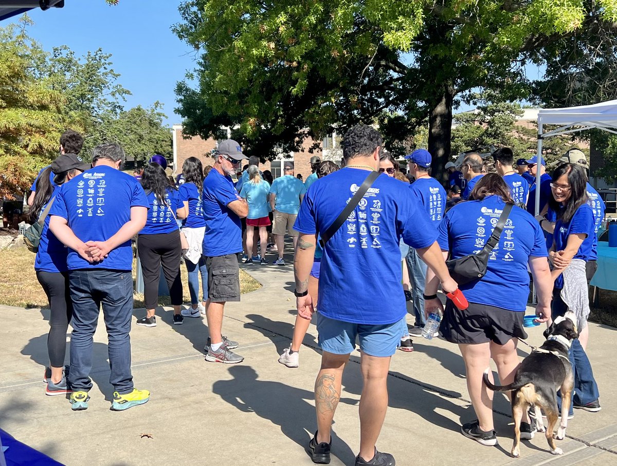 KUJGKI's tweet photo. Our Renal Avengers #walkforpkd team at the @PKDFoundation Kansas City walk this morning to #endpkd https://t.co/bn6aSFNPJb
