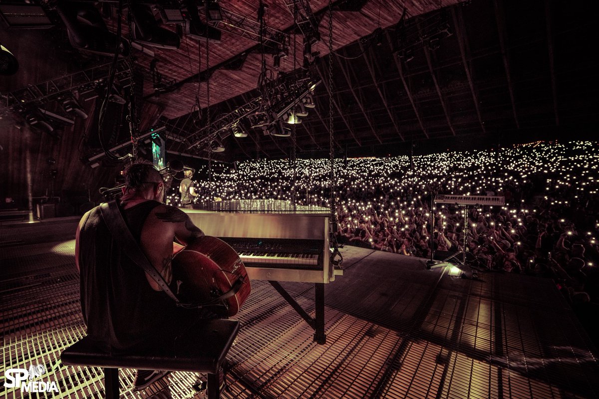 SHINEDOWN tweet media