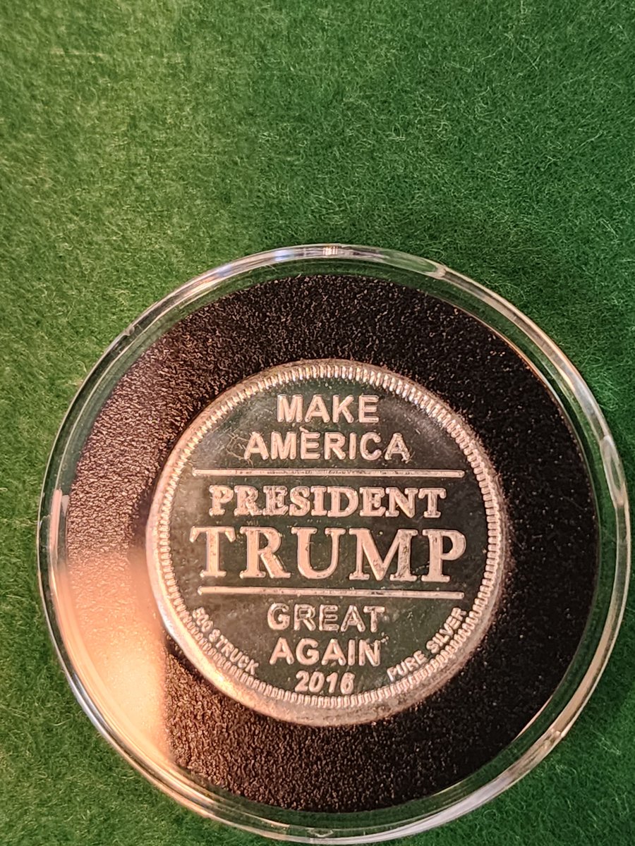 ZwahrTV's tweet photo. I found this #Silver #Trump coin at my #LocalCoinShop.  I couldn't find any on #Ebay to compare against so it must be rare.

#Silver #SilverSqueeze #SilverStacking #silverprice #preciousmetals #silverback #Collectibles #coinstore  #Trump2024 #Patriots