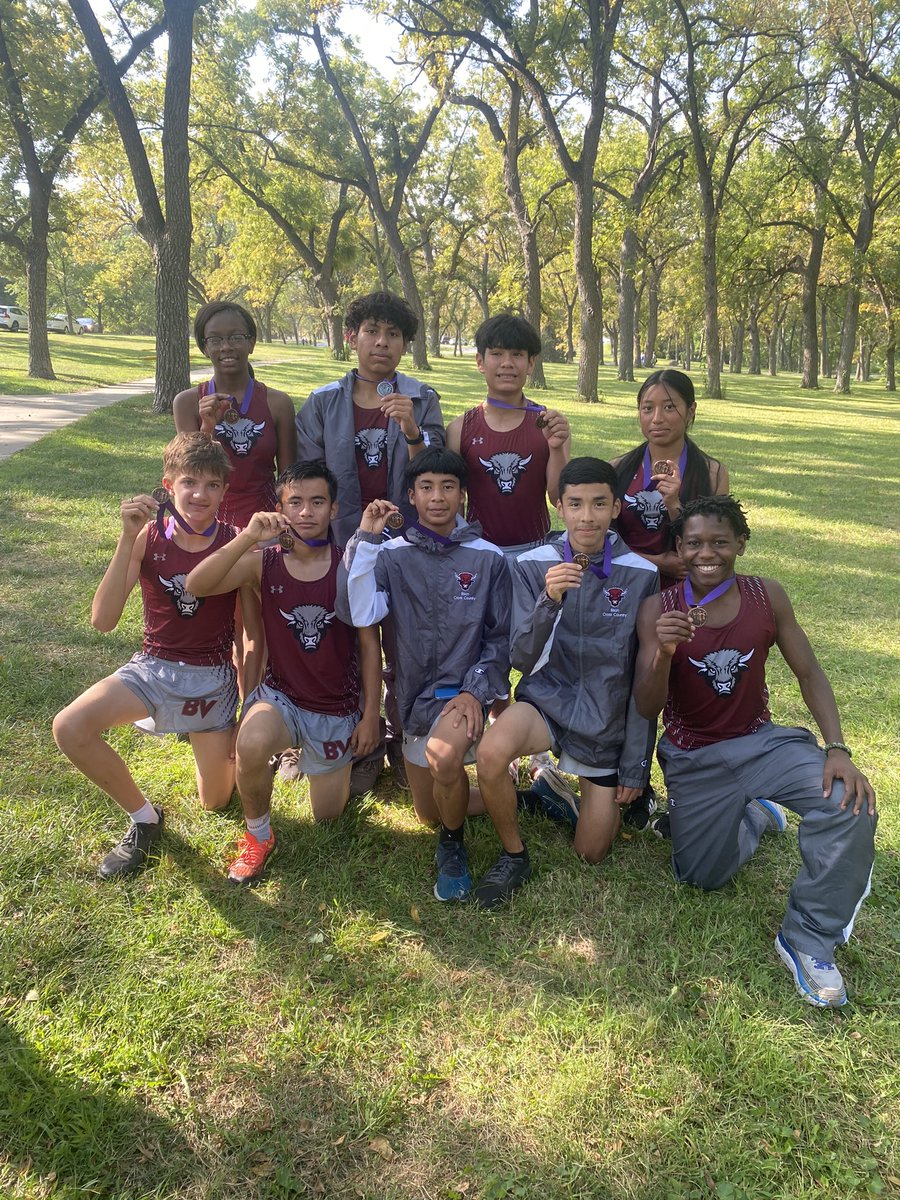 OPS_BVHSXC's tweet photo. It was a great morning at the Central Invite! Special shout-out to our 9 medalists: Landon, Oscar, Ismael, Noah, DeAntwan, Ari, Anthony A., Anthony R., and Kimberly! All of our Bison runners did amazing! #bvxc https://t.co/8EnQqOCIDL