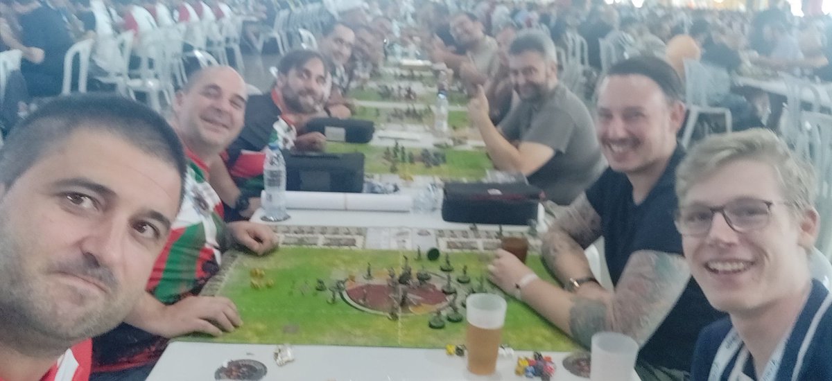 Jornada 6

Seguimos hablando idiomas!!!!!

Ahora austriacos para terminar el dia. Me he dado cuenta de que llega un punto que me vuelvo loco y me pongo a contar las casillas en ingles!!!🤣🤣🤣🤣