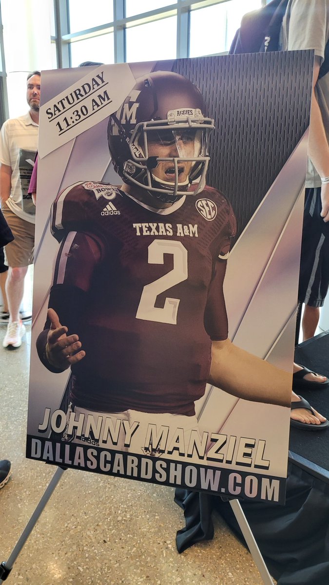BryanFParra13's tweet image. Heisman winner and A&amp;amp;M legend! #heismanziel