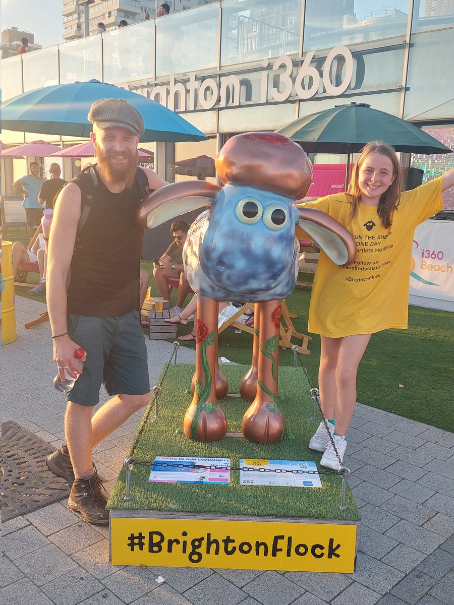 42nd in one day...started at 8am! Done and dusted. Completed mate. 4 sore feet, 2 happy people. BOOM. If you liked our journey please donate to the wonderful <a href="/martletshospice/">Martlets Hospice</a> who help support so many people and families x <a href="/AlisonLapperMBE/">Alison Lapper MBE</a> #BrightonFlock <a href="/shaunbythesea/">Shaun by the Sea</a>