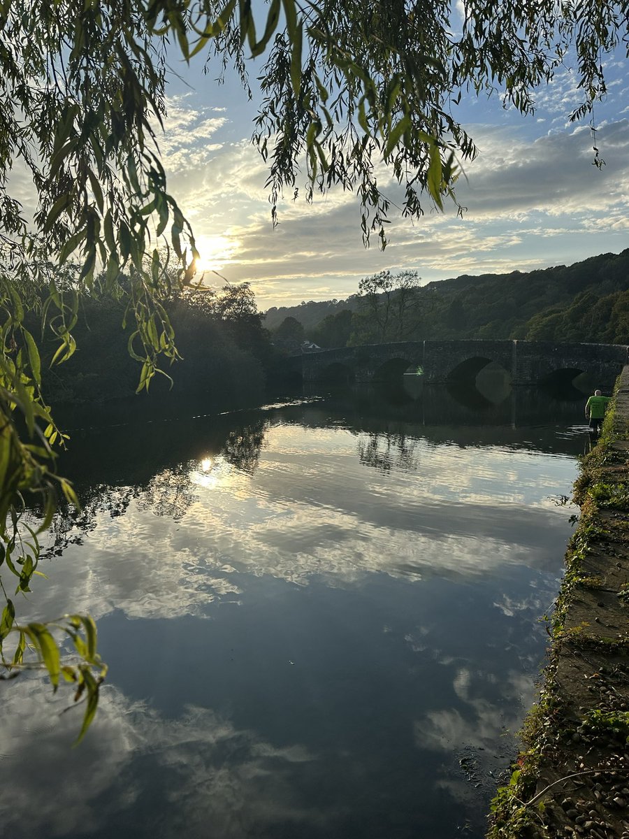 Samibennett22's tweet photo. Newby bridge this evening โค๏ธ - how beautiful this is on our doorstep.
An evening paddle boarding and spending time with family to recharge the batteries
#thebay #activeahps #familytime
@WeAreLSCFT
@WeAHPs https://t.co/y7TBC4ZgpC