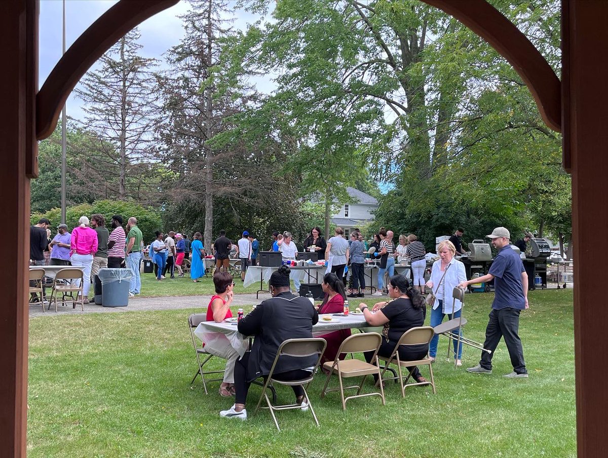 Stephen Crawford tweet media