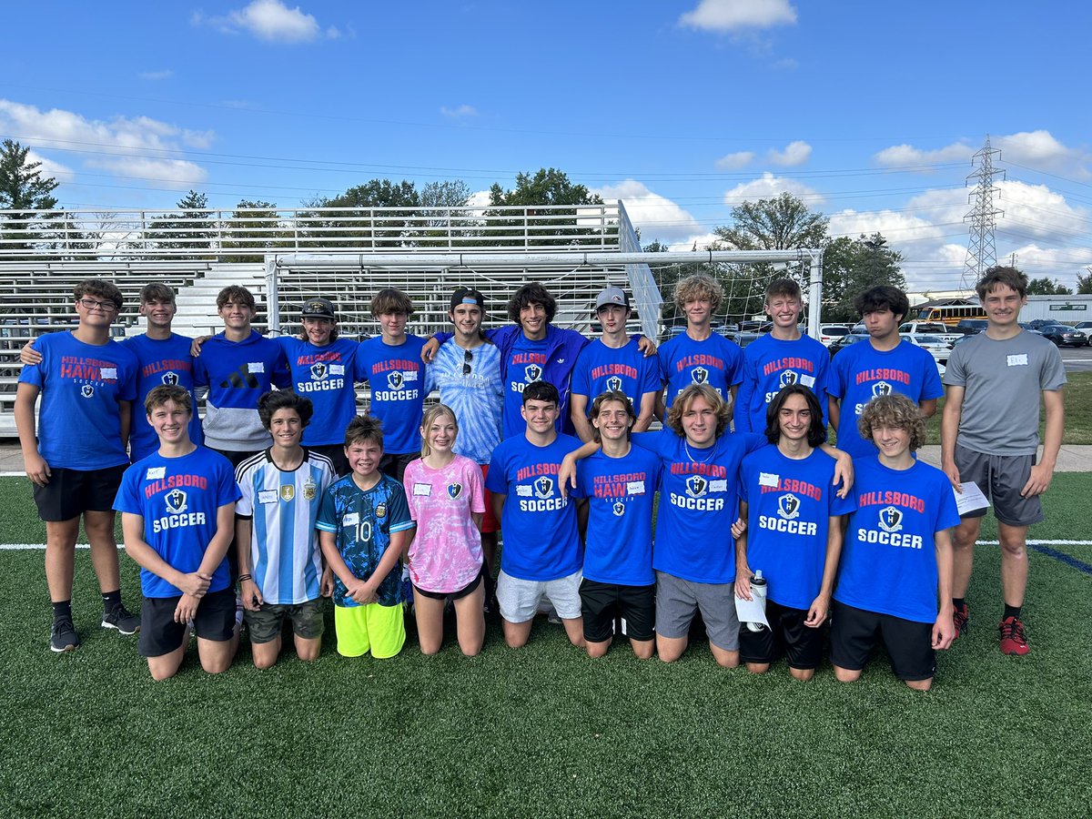 Varsity boys (and our amazing manager Ava) did their part for the community today and helped out at SPENSA (Special Needs Soccer Association). Thanks for putting time aside to give back and make a positive impact on others!